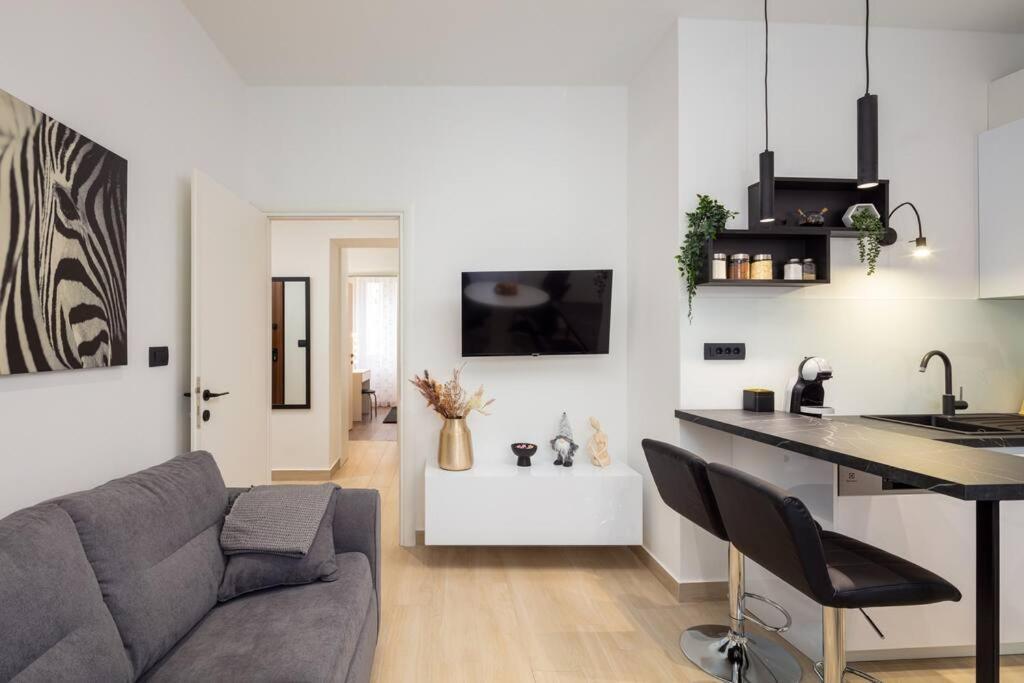 Apartman Drago 4* - 2 Minutes From The Town Centre Split Exteriör bild