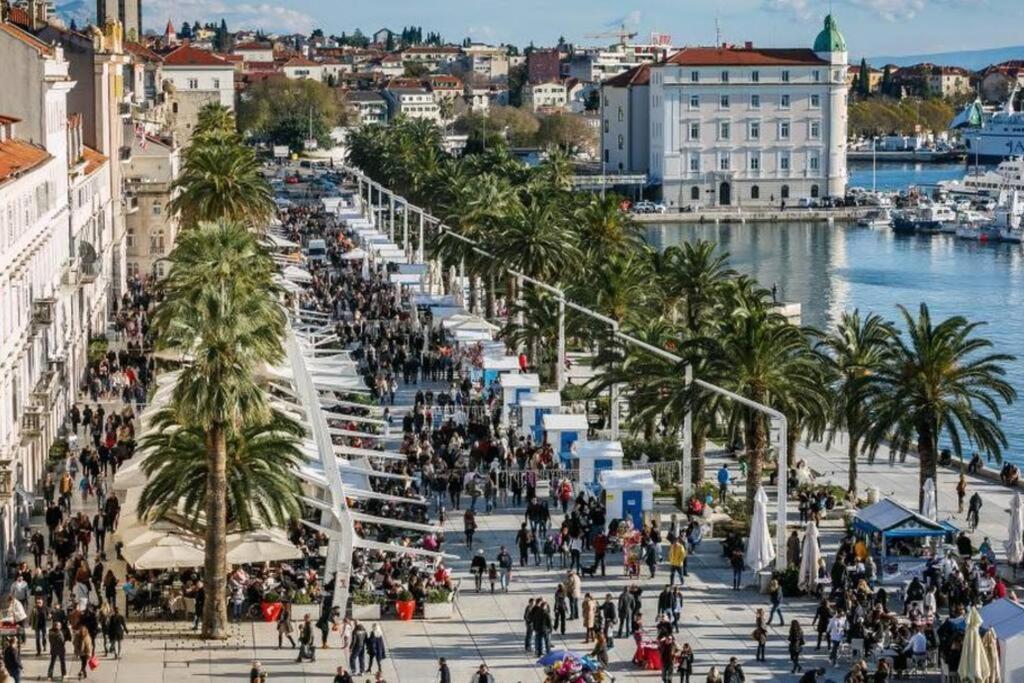 Apartman Drago 4* - 2 Minutes From The Town Centre Split Exteriör bild